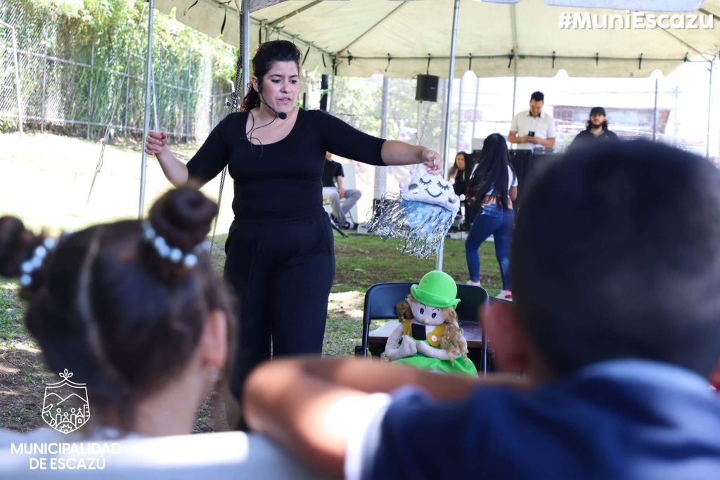 Los Cuentos al Parque