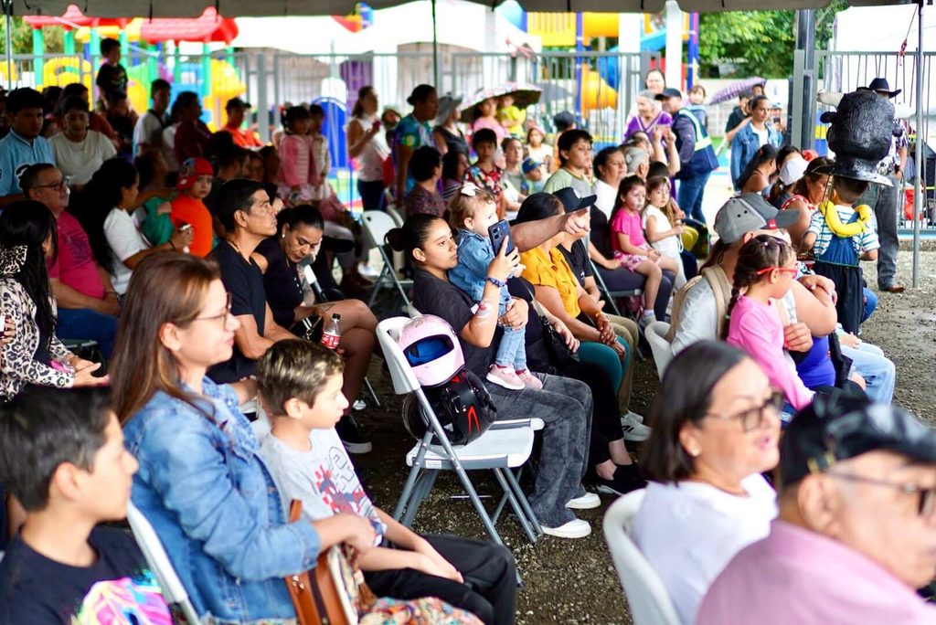 Un hermoso Barrio para Convivir disfrutamos en Bebedero