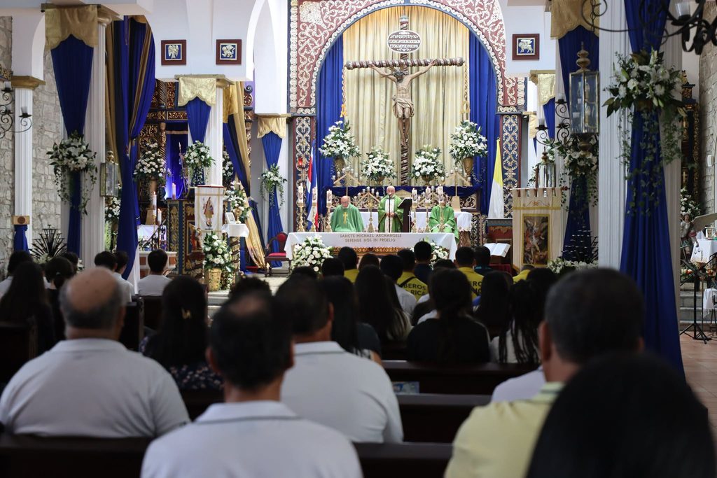 La Misa dedicada a San Miguel Arcángel de las Fuerzas Vivas del Cantón