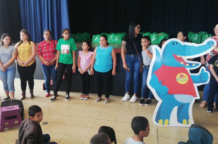 Municipalidad de Escazú se unió con seis empresas para dar útiles escolares a más de 180 niños y niñas - 2020 Municipalidad de Escazú se unió con seis empresas para dar útiles escolares a más de 180 niños y niñas - 2020